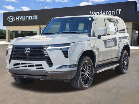 Used 2024 Lexus GX 550 w/ Accessory Package (Z1) AWD/4WD image 2