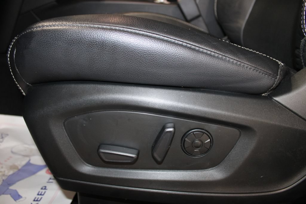 Used 2021 Ford Explorer ST w/ Equipment Group 401A AWD/4WD image 17