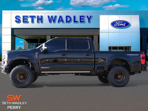 New 2025 Ford F250 Lariat w/ Lariat Ultimate Package image 3