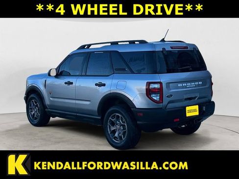 Used 2023 Ford Bronco Sport Badlands image 3