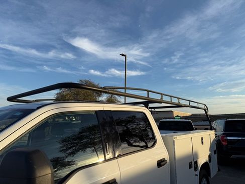 Used 2022 Ford F250 XLT w/ XLT Value Package AWD/4WD image 12