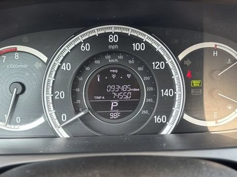 Used 2016 Honda Accord LX image 13