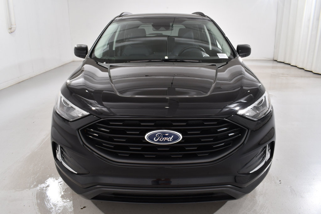 Used 2024 Ford Edge SEL w/ Sport Appearance Package AWD/4WD image 3