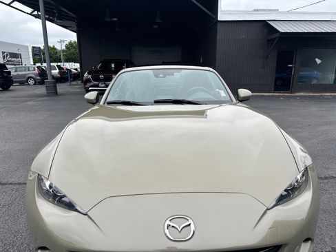 Used 2023 MAZDA MX-5 Miata Grand Touring RWD image 20