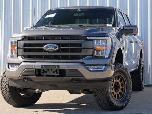 Used 2023 Ford F150 Lariat w/ Max Trailer Tow Package image 3