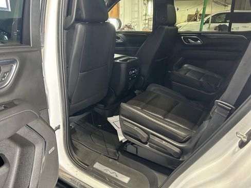 Used 2022 Chevrolet Tahoe High Country image 28