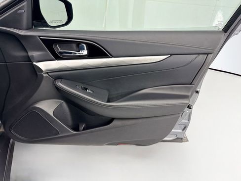 Used 2023 Nissan Maxima SV w/ Floor Mat Group FWD image 24