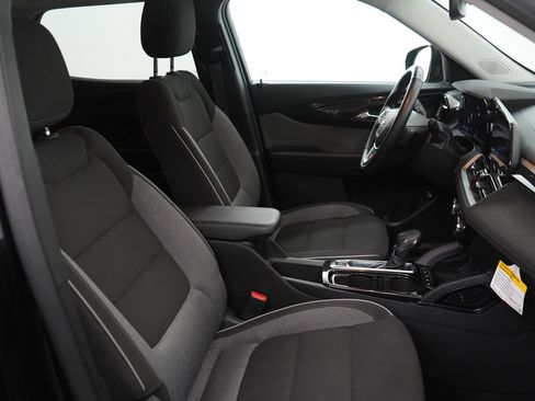 Used 2024 Chevrolet TrailBlazer LT w/ Convenience Package image 11