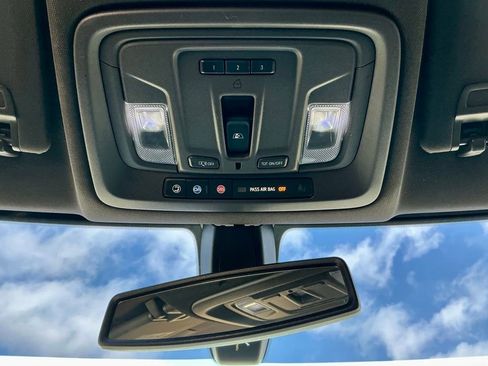 Used 2020 GMC Sierra 1500 SLT image 36