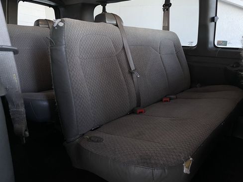 Used 2017 Chevrolet Express 3500 LT w/ LT Preferred Equipment Group image 19