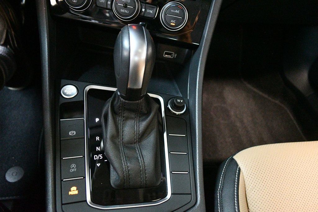 Used 2020 Volkswagen Jetta SEL Premium FWD image 61