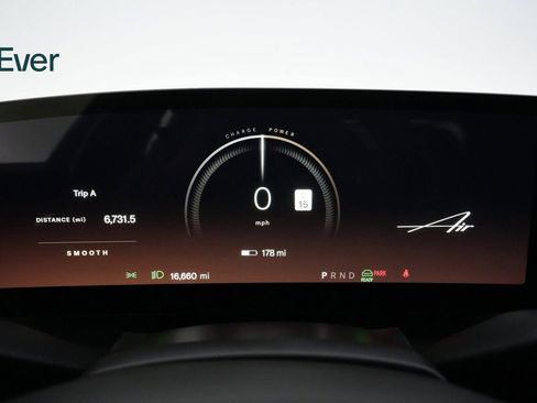 Used 2023 Lucid Air Touring image 25