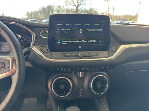 Used 2024 Chevrolet Blazer LT w/ Convenience Package image 12