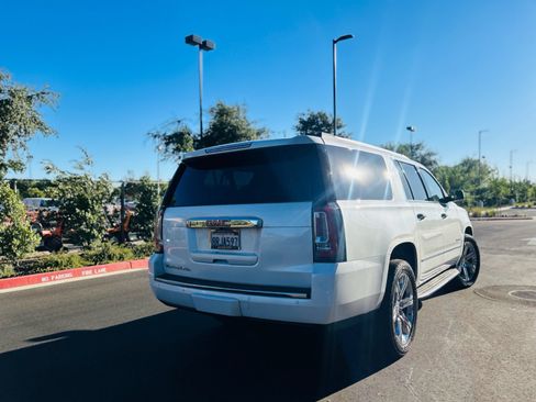 Used 2020 GMC Yukon XL Denali w/ Open Road Package AWD/4WD image 8