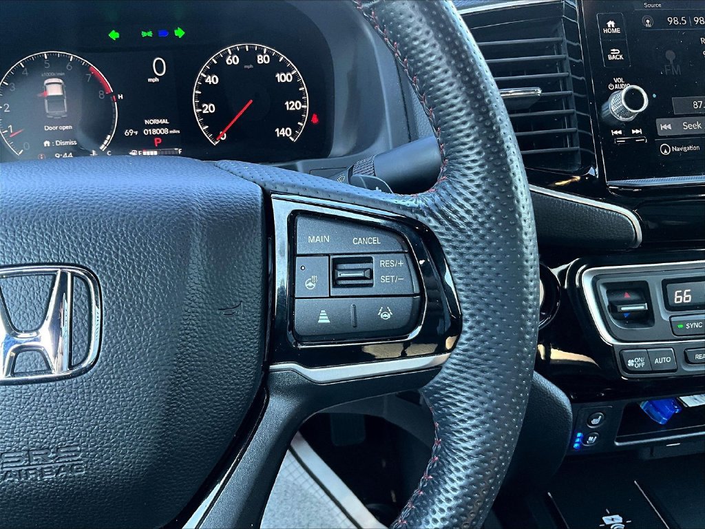 Certified 2024 Honda Ridgeline Black Edition image 13