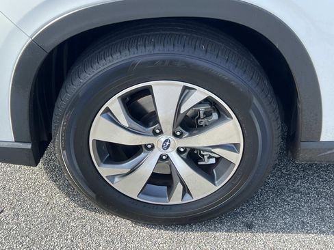 Certified 2024 Subaru Ascent Premium w/ Convenience Package image 11