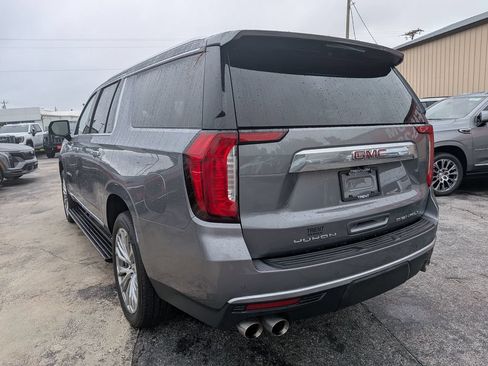 Used 2022 GMC Yukon XL Denali AWD/4WD image 2