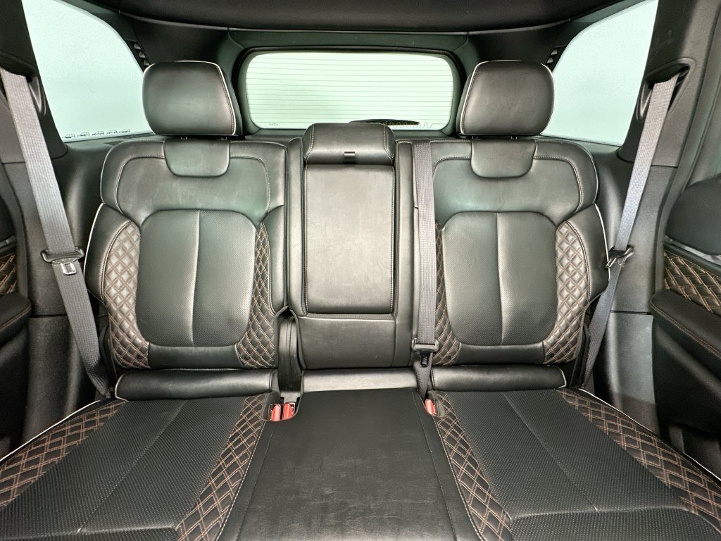 Used 2022 Jeep Grand Cherokee Summit AWD/4WD image 13