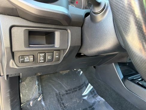 Used 2018 Toyota Tacoma TRD Sport w/ Technology Package image 19