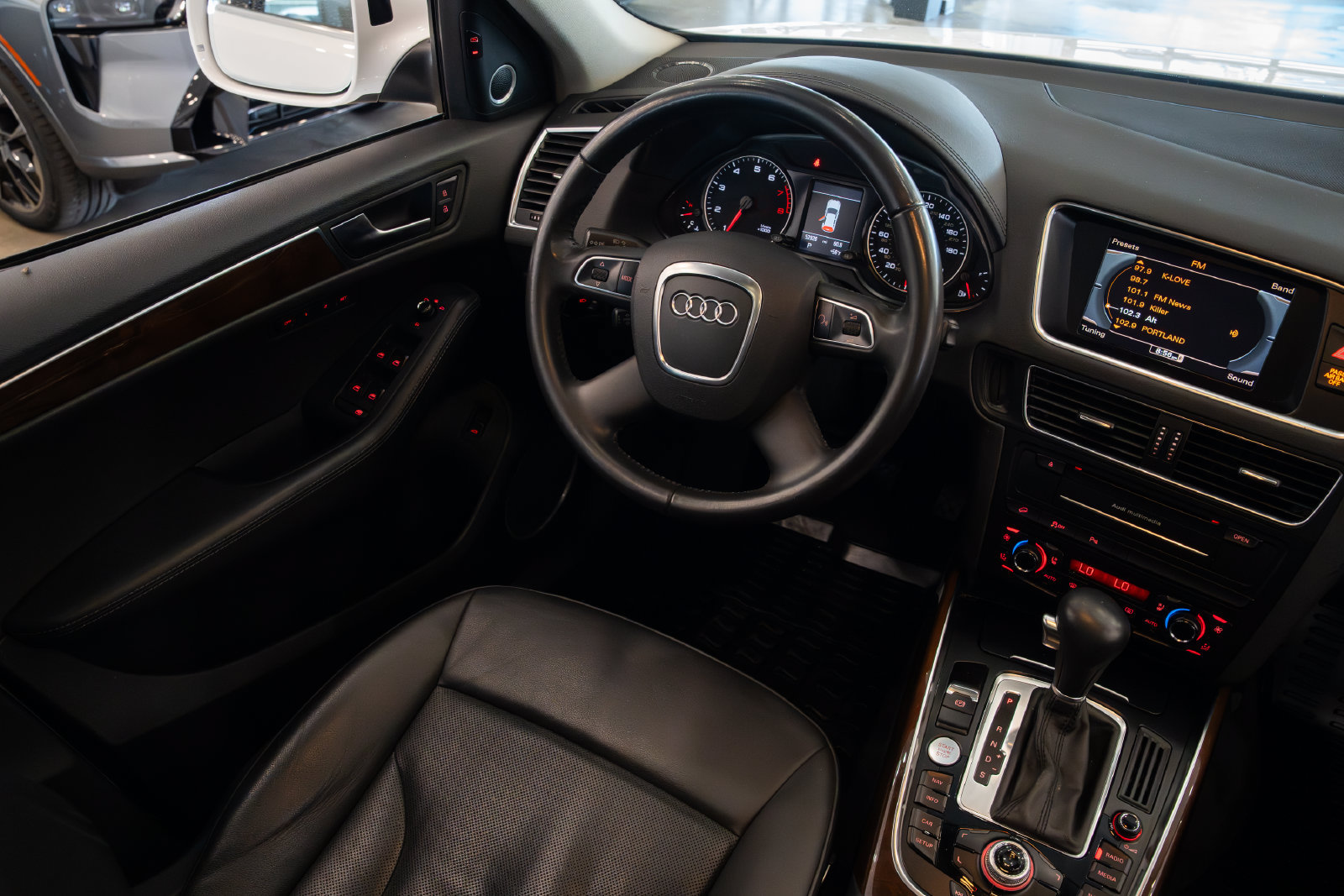 Used 2011 Audi Q5 3.2 Prestige AWD/4WD image 9