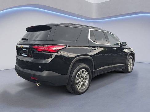 Used 2023 Chevrolet Traverse LT FWD image 6