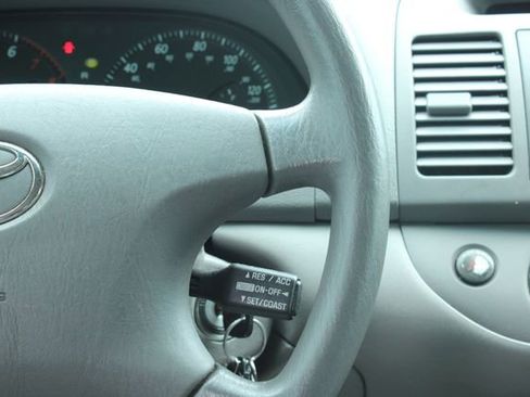 Used 2002 Toyota Camry XLE FWD image 22