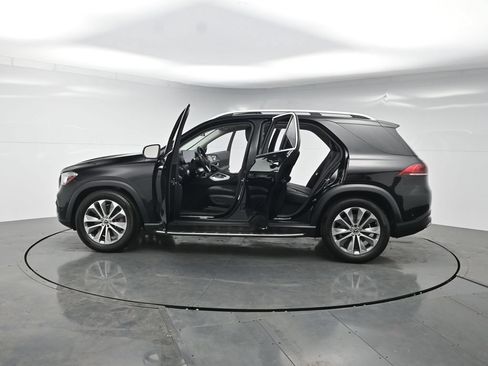 Used 2020 Mercedes-Benz GLE 450 4MATIC image 45