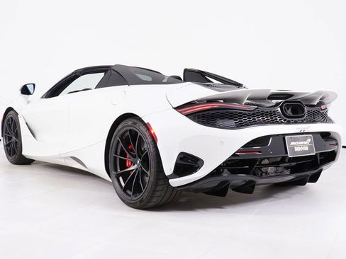 Used 2024 McLaren 750S Spider RWD image 20