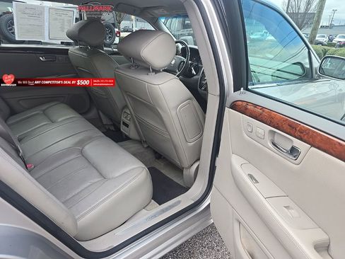 Used 2006 Cadillac DTS image 20