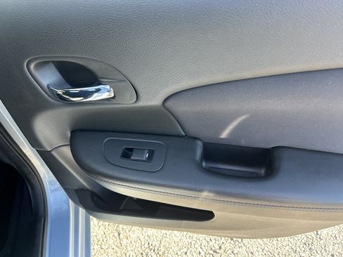 Used 2013 Chrysler 200 Touring FWD image 44