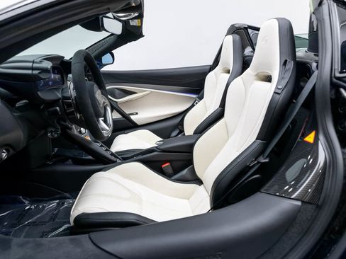 New 2026 McLaren 750S Spider image 11