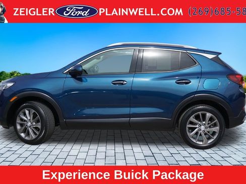 Used 2021 Buick Encore GX Essence w/ Advanced Technology Package AWD/4WD image 2