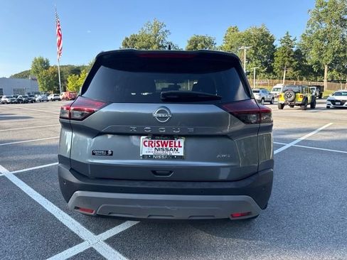 Used 2023 Nissan Rogue S AWD/4WD image 5