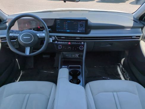 Used 2025 Hyundai Sonata SEL FWD image 14