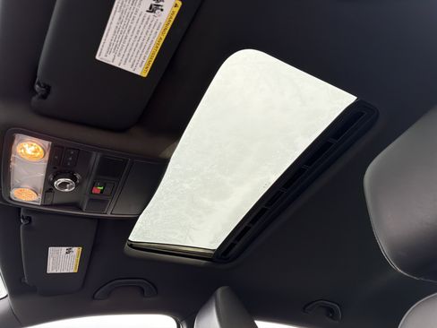 Certified 2021 Volkswagen Passat 2.0T R-Line image 28