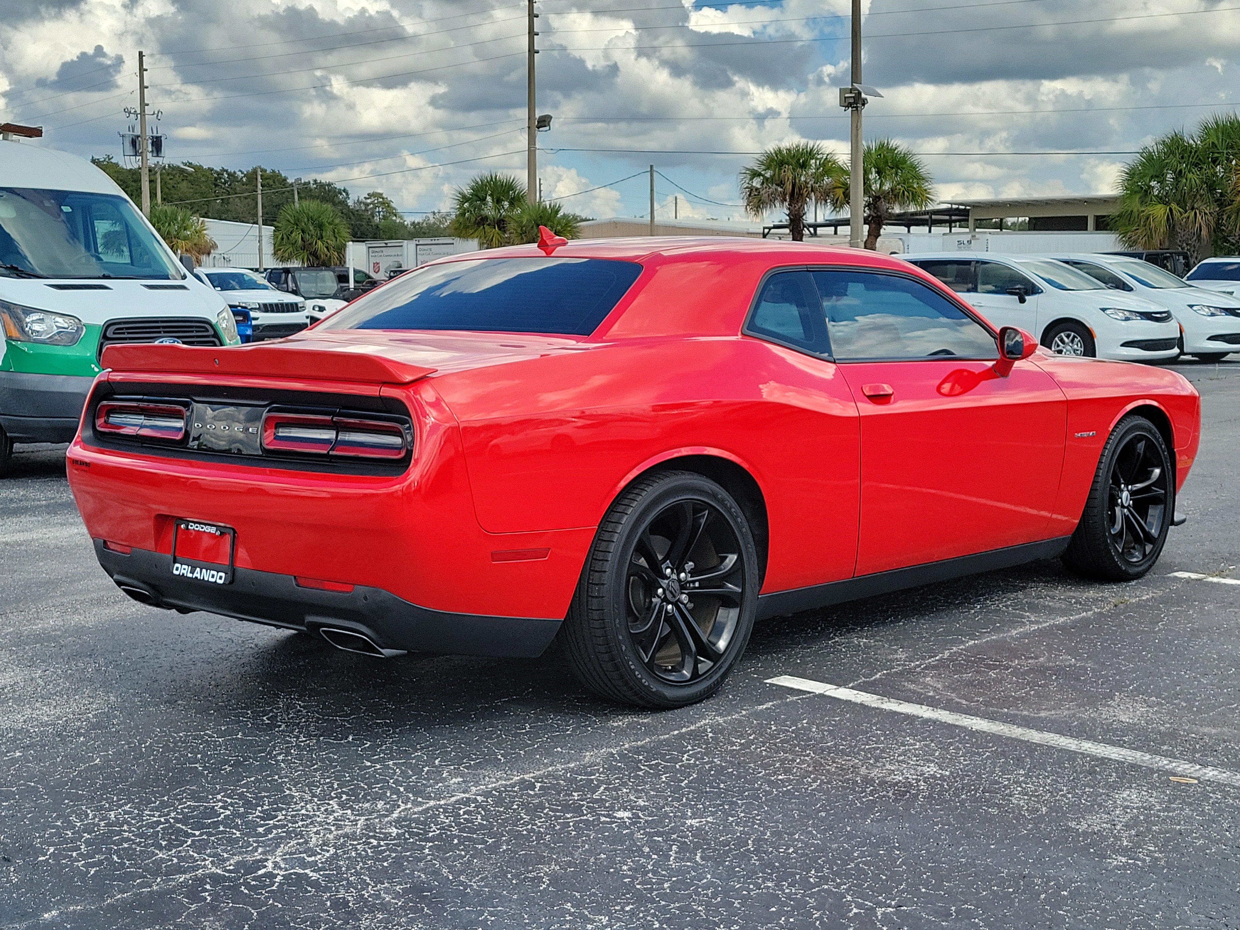 Used 2022 Dodge Challenger R/T RWD image 7