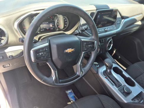 Used 2022 Chevrolet Blazer LT w/ Redline Edition FWD image 7