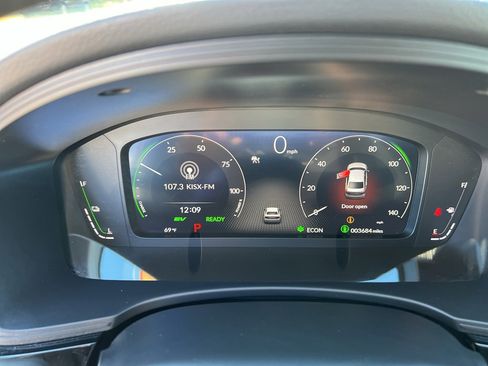 Certified 2025 Honda Civic Sport Touring image 16