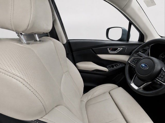 Used 2023 Subaru Ascent Limited w/ Technology Package AWD/4WD image 17