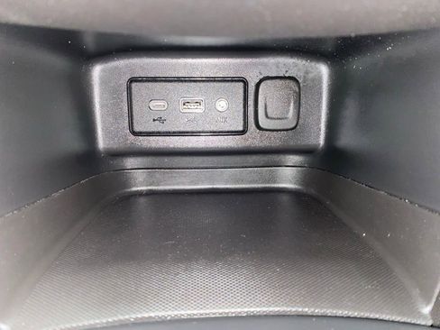 Used 2023 Chevrolet Equinox LT AWD/4WD image 44