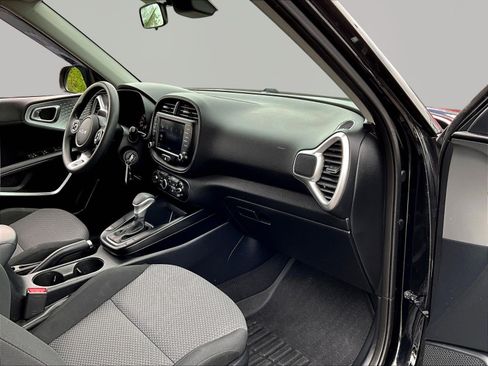 Used 2022 Kia Soul LX w/ Technology Package FWD image 25