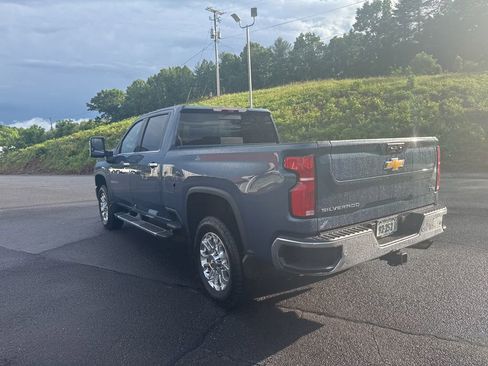 Used 2025 Chevrolet Silverado 2500 LTZ w/ LTZ Plus Package AWD/4WD image 7