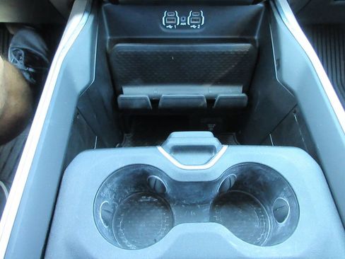 Used 2024 RAM 3500 Laramie w/ Protection Group AWD/4WD image 33