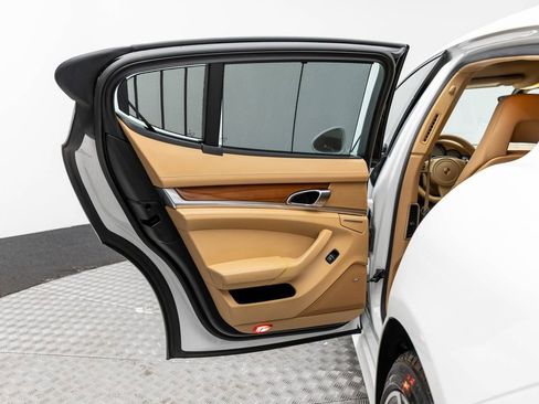 Used 2015 Porsche Panamera S w/ Premium Package Plus image 12