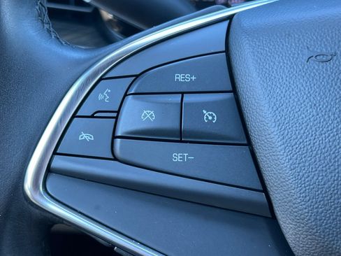 Certified 2018 Cadillac XT5 FWD image 22