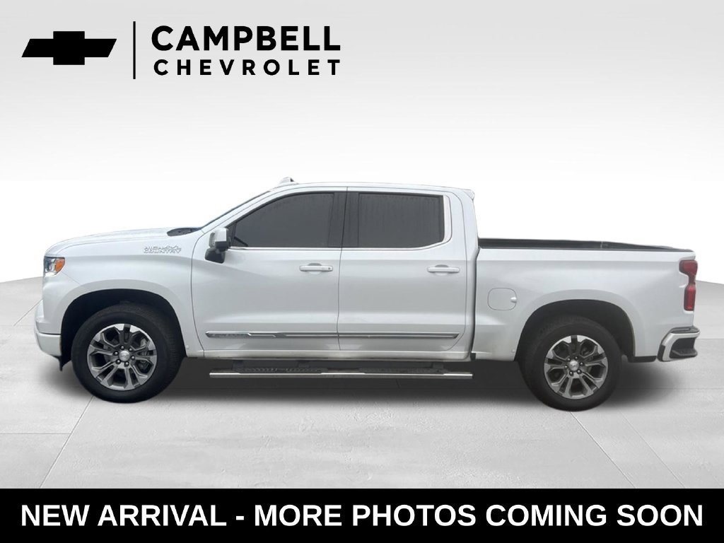 Used 2024 Chevrolet Silverado 1500 High Country w/ Technology Package AWD/4WD image 2