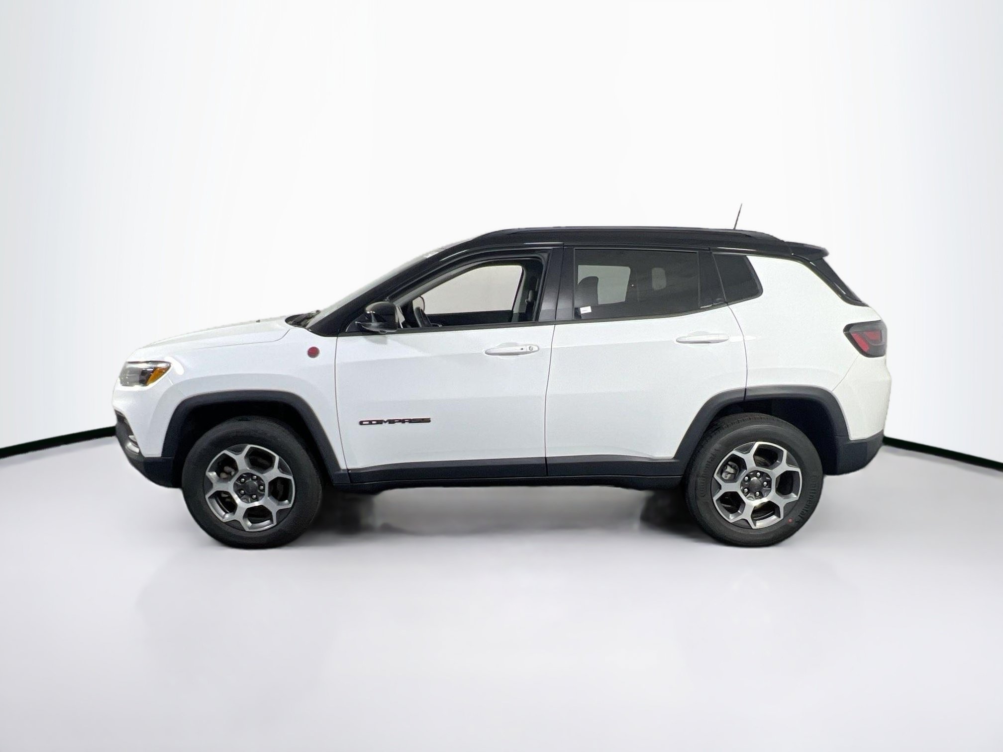 Used 2022 Jeep Compass Trailhawk w/ Trailhawk Elite Group AWD/4WD image 8