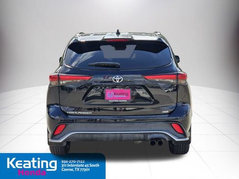 Used 2023 Toyota Highlander XSE FWD image 7