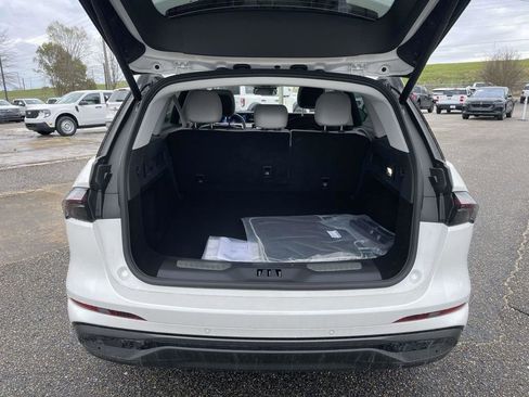 New 2026 Lincoln Nautilus Premier w/ Equipment Group 102A image 10