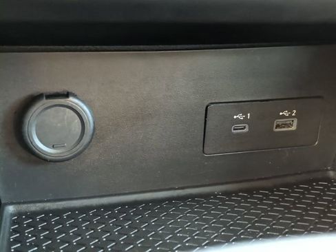 Used 2023 Nissan Pathfinder SV image 26